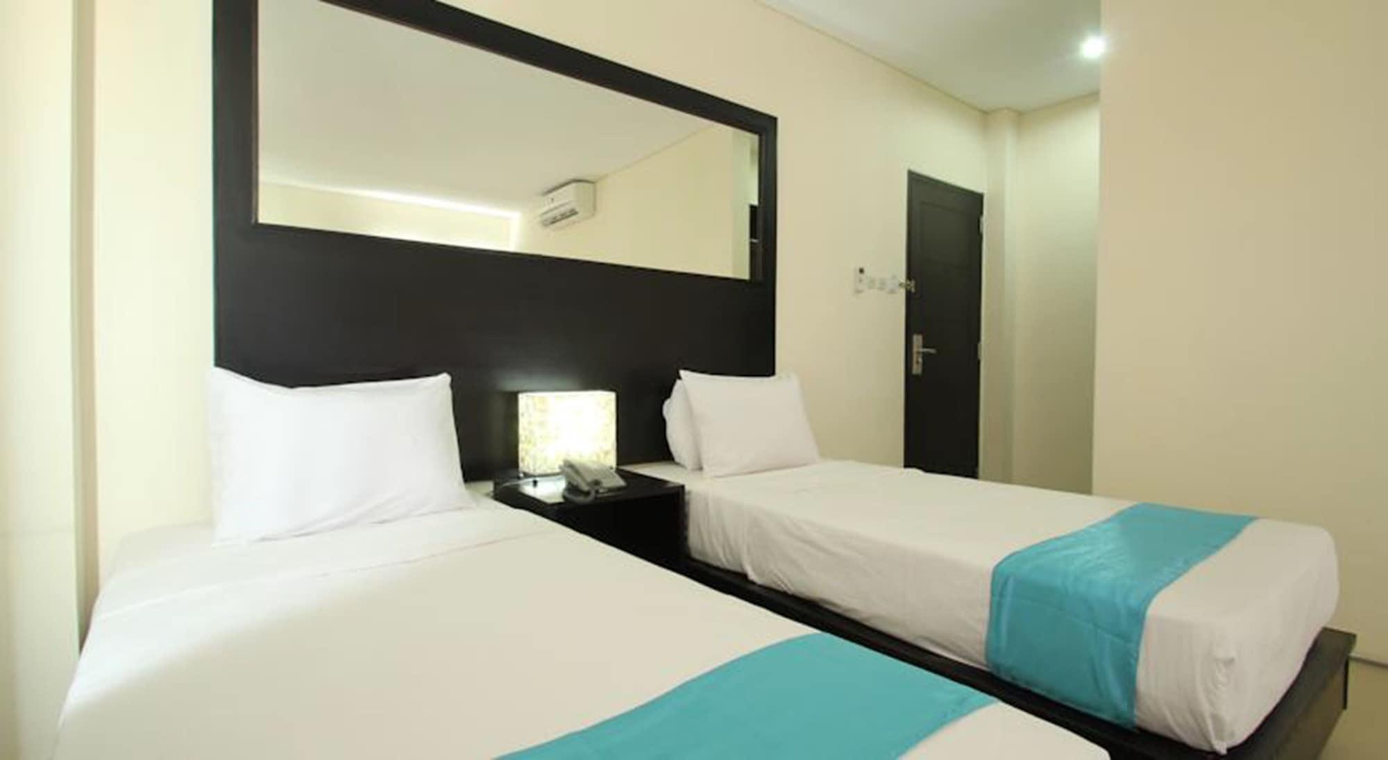Airport Kuta Hotel And Residences Tuban  Exterior photo