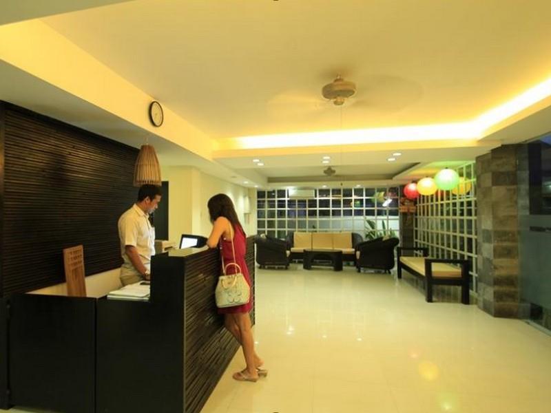 Airport Kuta Hotel And Residences Tuban  Exterior photo