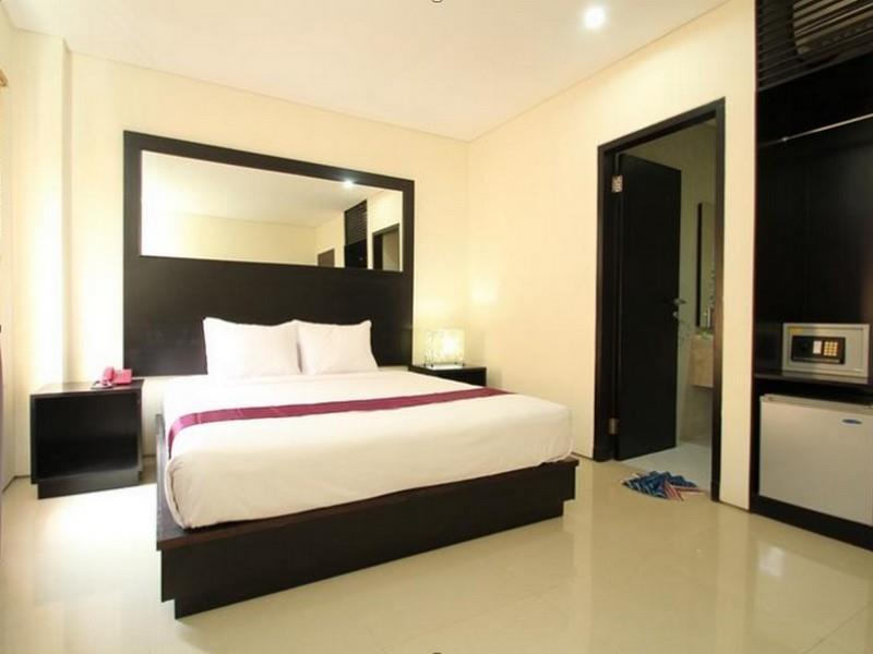 Airport Kuta Hotel And Residences Tuban  Exterior photo