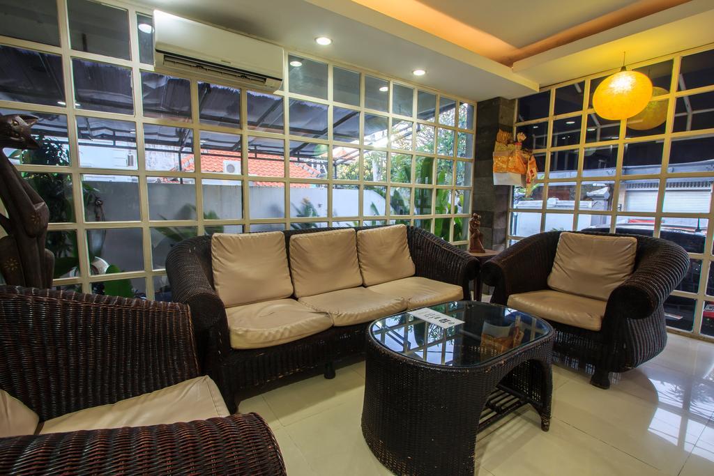 Airport Kuta Hotel And Residences Tuban  Exterior photo